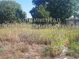 Кодг 62037. Поземлен имот 400м2 с ток, вода и сонда за поливане в самото място. Подходящо е за застр