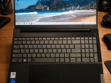 Продавам Lenovo IdeaPad V15 G3 IAP/i5-1235U/16GB RAM/512GB NVMe/1TB SATA3