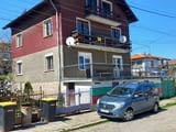 Продавам къща в гр. Перник кв. Ралица